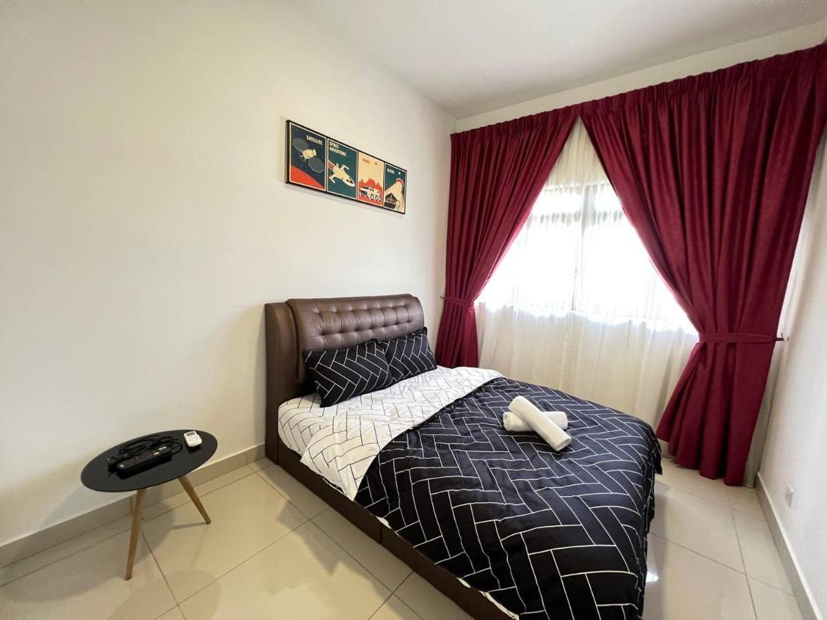 Meridinmedini Familytrip 5Min To Legoland By Vdo Homestay Nusajaya  Exterior photo